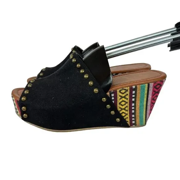 Rampage Size 7 Quizzy Black Studded Aztec Print Wedge Heels Y2K - Picture 3 of 5